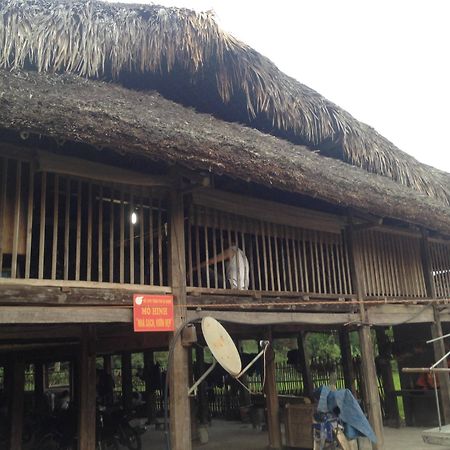 Thon Tha Tay Stilt House Appartamento Ha Giang Esterno foto