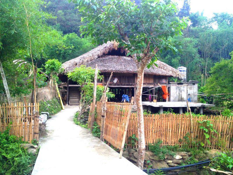 Thon Tha Tay Stilt House Appartamento Ha Giang Esterno foto